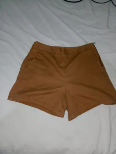 Short Alfaiataria Caramelo