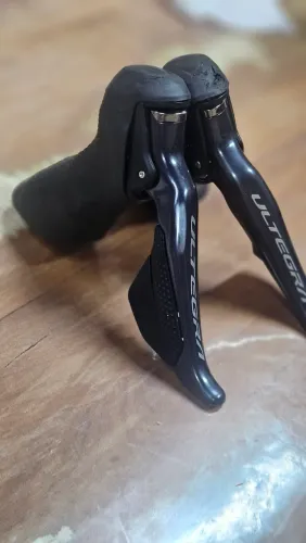 STI SHIMANO ULTEGRA R8070 11V DI2 HIDRÁULICO
