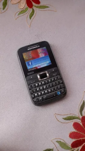Motorola QWERTY 3 Chips - Excelente Estado
