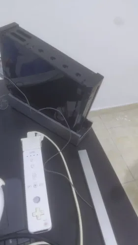 Nitendo wii desbloqueado+ cabo hdmi e suporte hdmi, controle e sensor