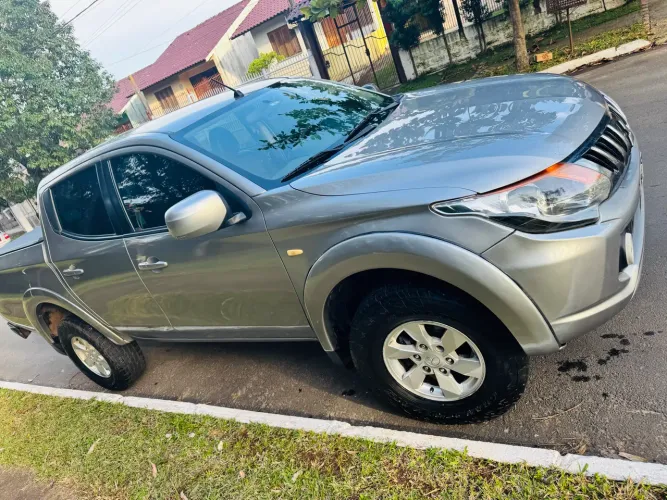 Mitsubishi L200 Triton Sport GLS 2.4 CD Diesel Aut. 2019