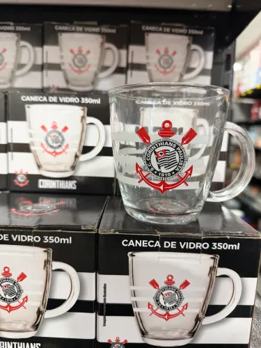 Canecas de time . 