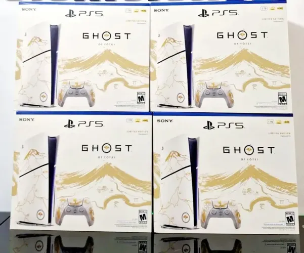 NOVO/LACRADO!! Playstation 5 Slim 1TB Edição Ghost of Yotei (Aceito Cartão)