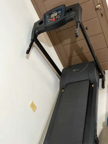 Esteira Elétrica Dream Fitness Crosslife HVN 2.1