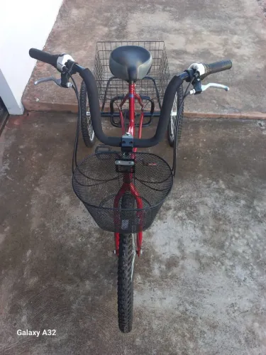 Bicicleta triciclo 