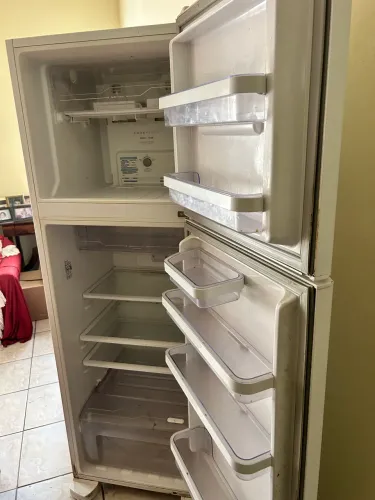 Geladeira Electrolux Frost Free 