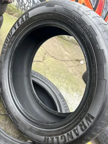 Pneus 205/55/17 Goodyear seminovos por 250$ cada instalados