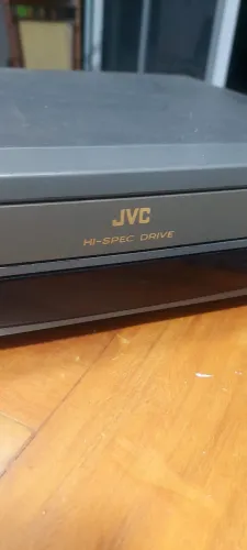 Vídeo cassete JVC 