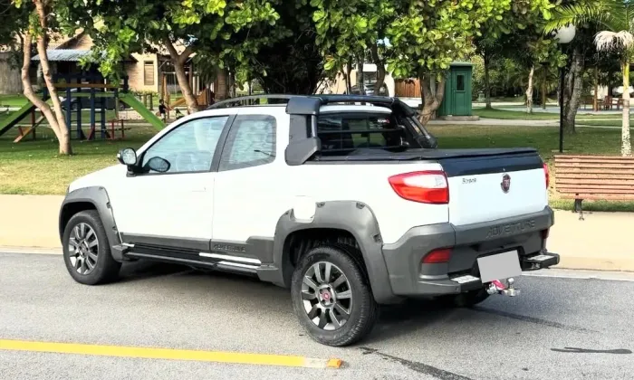 Fiat Strada Adventure1.8/ 1.8 Locker Flex CD 2018
