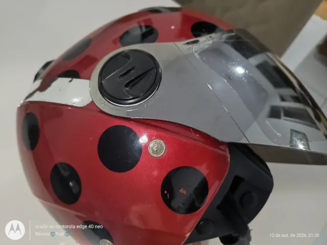 CAPACETE FORMIGA ATÔMICO 