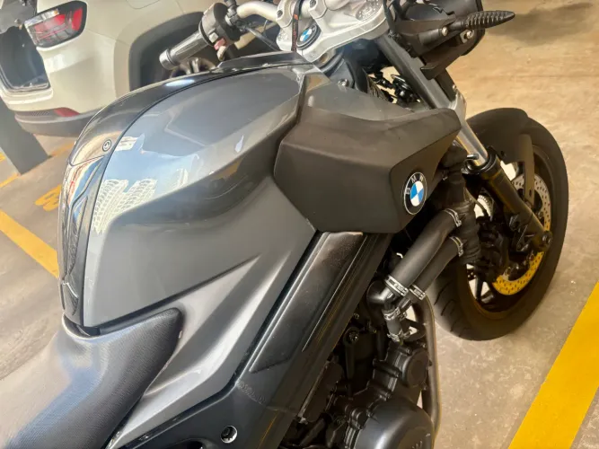 BMW 800 R