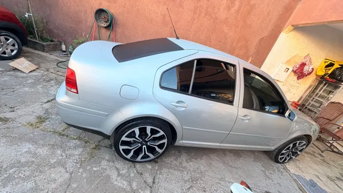 Volkswagen Bora 2.0/ 2.0 Flex 8V Aut. 2009