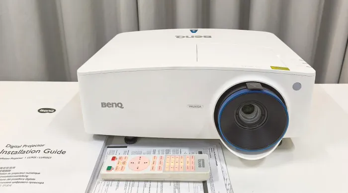 Projetor LU935 6.000 LÚMENS FULL HD NATIVO DE ALTO NÍVEL PROFISSIONAL