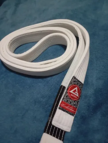 Faixa branca oficial Gracie Barra jiu-jitsu