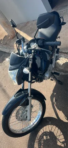 Vendo Fan 150 completa 2014 impecável 