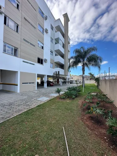 Apartamento em São José/SC - 2 Dormitórios - Prédio com Elevador