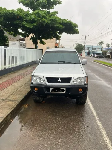 Mitsubishi L200 GLS 2.5 4X4 CD Diesel 2006