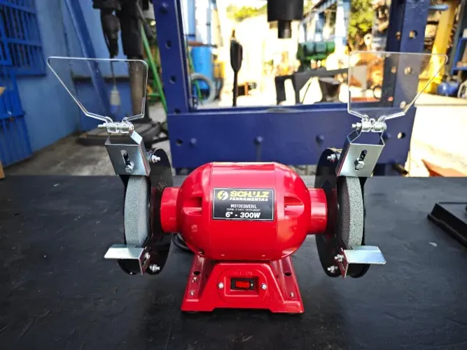 Motoesmeril Schulz 6"