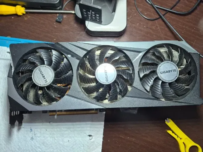 Placa de vídeo RX 6800 16GB Gigabyte (SUCATA)