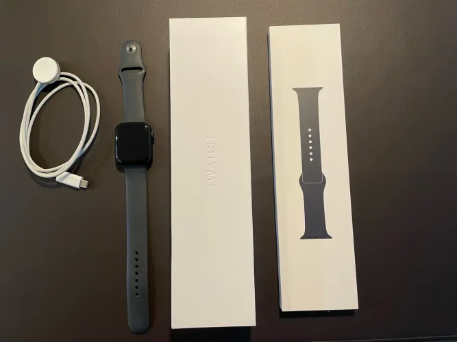 Apple Watch Series 7 45mm Midnight GPS