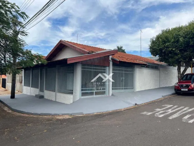Casa com 3 dormitórios para alugar, 150 m² por R$ 2.600/mês - Jardim Cruzeiro do Sul - Bau