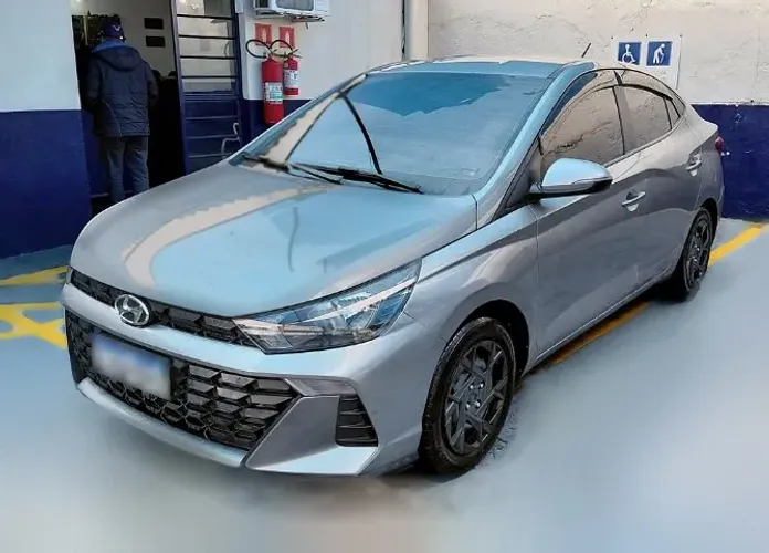 Hyundai HB20S Comfort 1.0 Flex 12V Mec. 2024