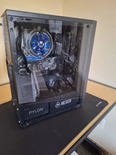 Gabinete Mancer Hexer usado 