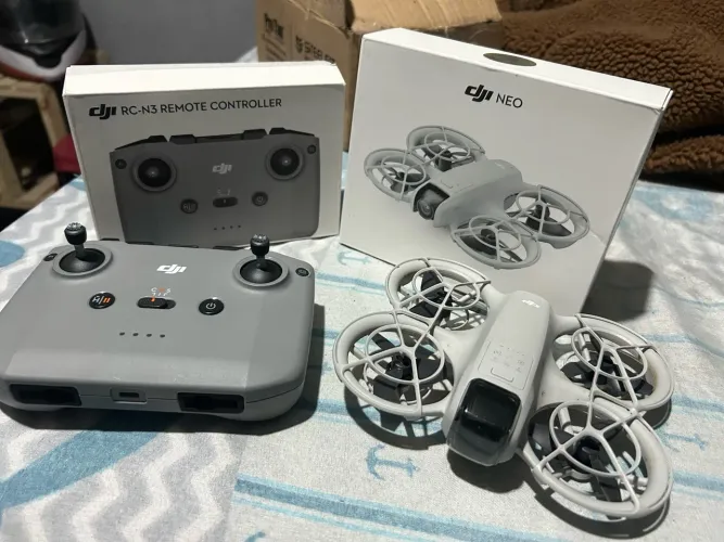 Drone DJI Neo + Controle RC N3