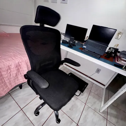 Cadeira + Mesa + Descanso de Pé: Kit Setup Home Office