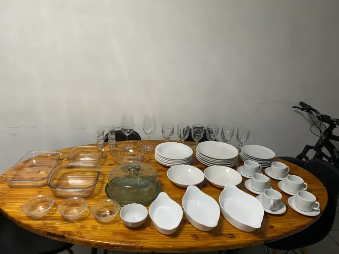 Jogo de jantar + itens