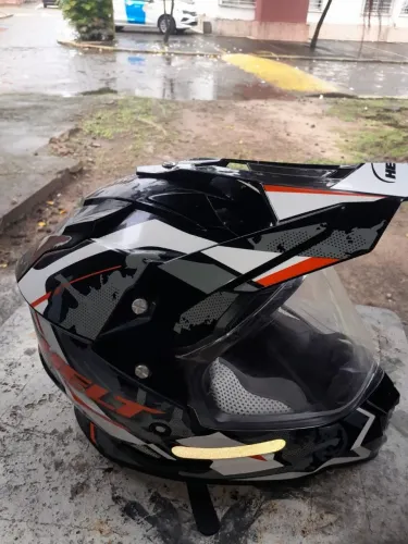 Capacete helt 58 novo