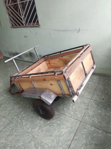Carrocinha reboque para moto.