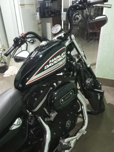 Vense se Harley-Davidson 2008 880 colindrada , por 32 mil