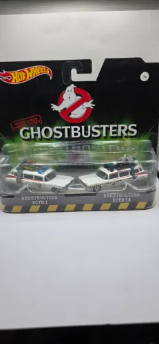 Hot Wheels Ghostbusters ECTO-1 e ECTO-1 A
