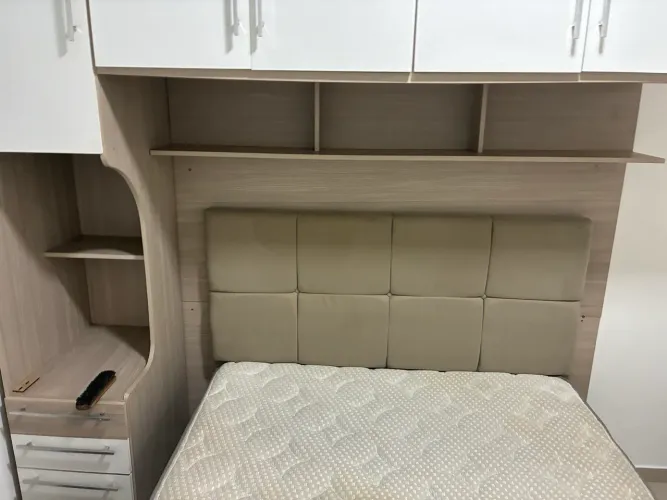 Cama casal com Box e cabeceira