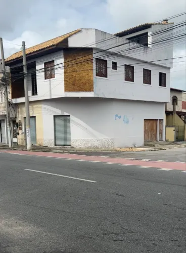 Loja - Alberto Torres