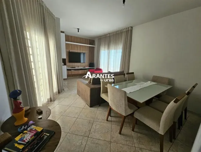 Prédio Comercial com Residência e Casa Independente no Marta Helena