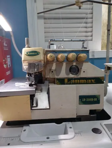 Máquina de costura orverlock quatro fio - Lanmax 