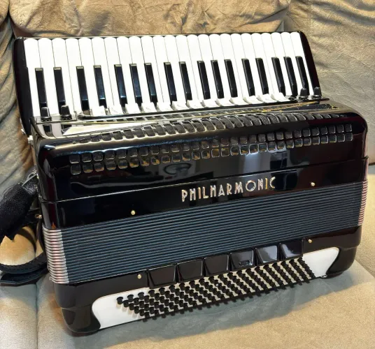 Acordeon Philharmonic 120 Baixos