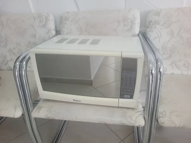 Micro-ondas Philco 22 L