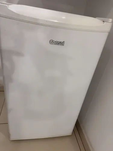 Frigobar Cônsul 120 litros - Semi novo.