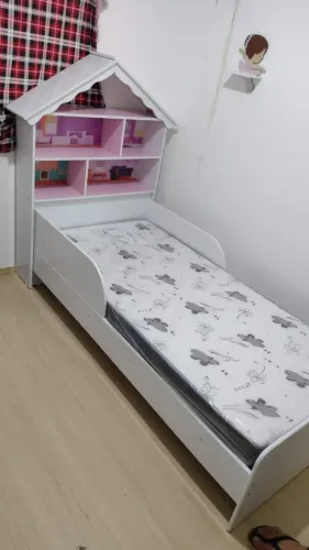 O Toque Perfeito para o Quarto das Pequenas - Cama Laura Ultra Resistente com Oferta Espec