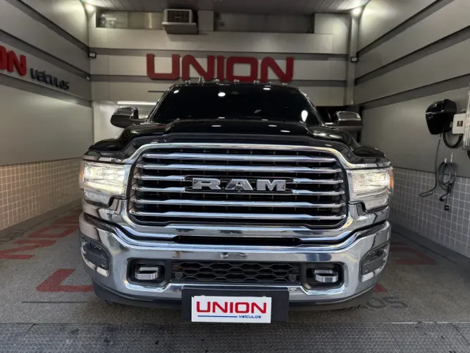 Ram 3500 Limited Longhorn 6.7 TB CD Diesel 2022