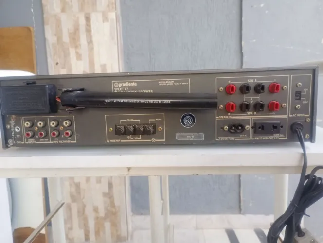 Receiver gradiente FM/AM Stereo receiver Spect87