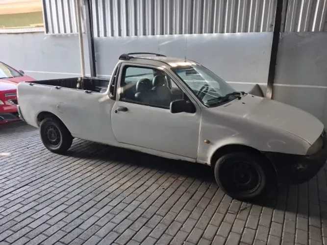 Ford Courier SI 1.4i 16V 1998
