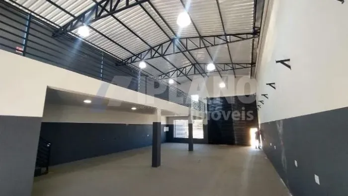 Barracão para Alugar no Jardim Jóckei Club A - São Carlos