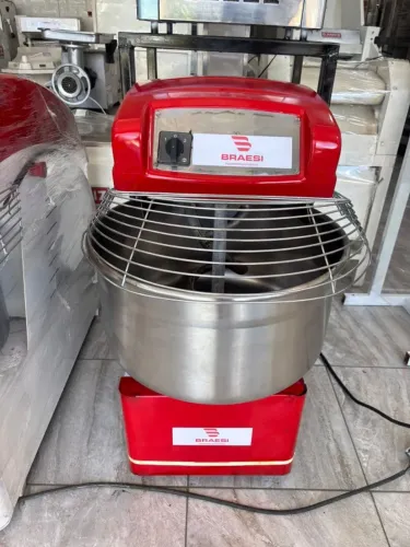 Masseira aspiral 40 kilos de massa pronta Braesi