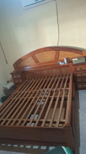 Cama de Madeira Maciça de Casal