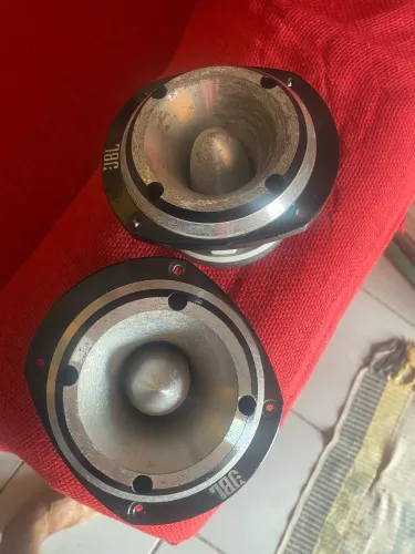Vendo Twitis tudo original comprado nova 320 as duas 