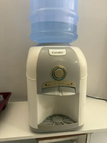 Gela água